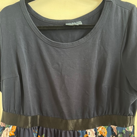 Navy Floral Dress with Pleated Skirt - Picture 2 of 5